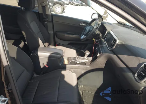 2020 Kia Sportage Lx z USA, uszkodzony, nr VIN KNDPM3AC8L7828578